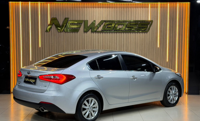 Kia Motors Cerato 1.6 16V  Flex  Aut. 2014 Flex-0