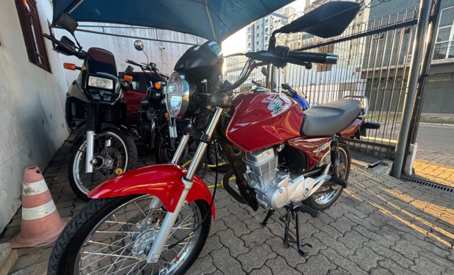 HONDA CG 150 TITAN-ESD/ TITAN SPECIAL EDITION 2006 Gasolina-4