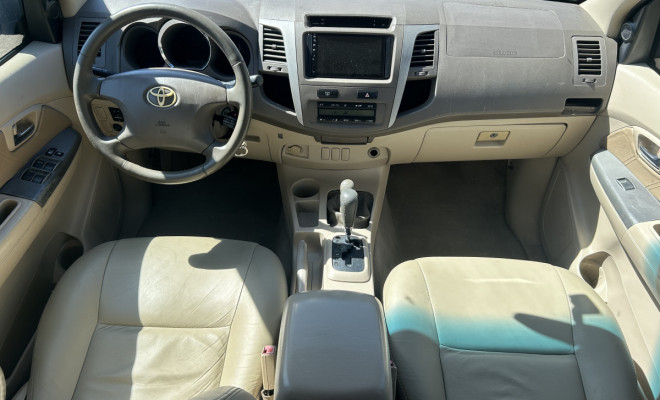 Toyota Hilux SW4 SRV D4-D 4x4 3.0 TDI Dies. Aut 2006 Diesel-6
