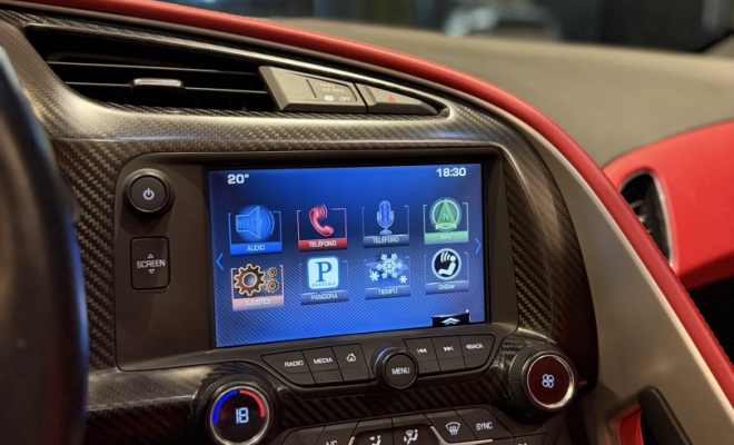 GM - Chevrolet Corvette 5.7/ 6.0, 6.2 Targa/Stingray 2014 Gasolina-12