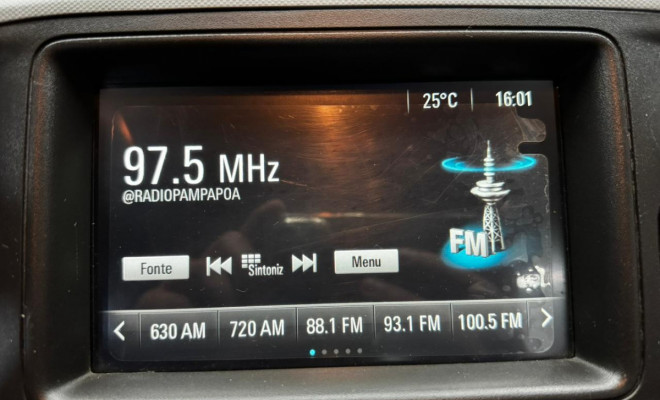 GM - Chevrolet ONIX HATCH LT 1.4 8V FlexPower 5p Mec. 2019 Flex-5