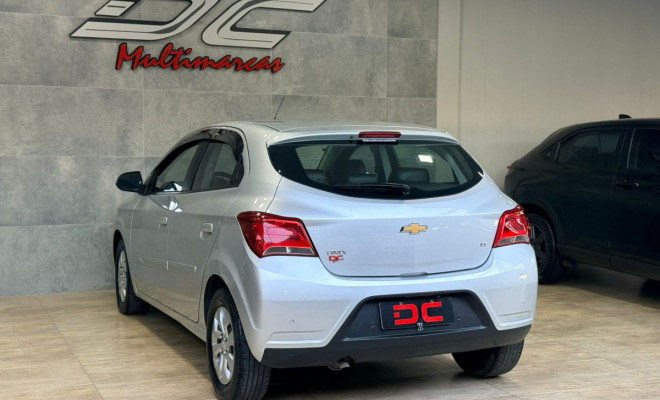 GM - Chevrolet ONIX HATCH LT 1.0 8V FlexPower 5p Mec. 2019 Flex-2