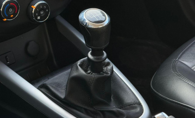 GM - Chevrolet ONIX HATCH LT 1.0 8V FlexPower 5p Mec. 2019 Flex-3
