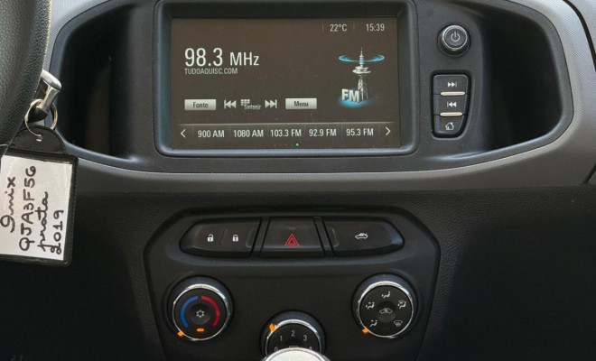 GM - Chevrolet ONIX HATCH LT 1.0 8V FlexPower 5p Mec. 2019 Flex-4