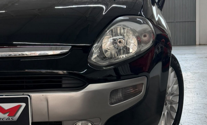 Fiat Punto ESSENCE 1.6 Flex 16V 5p 2015 Flex-12