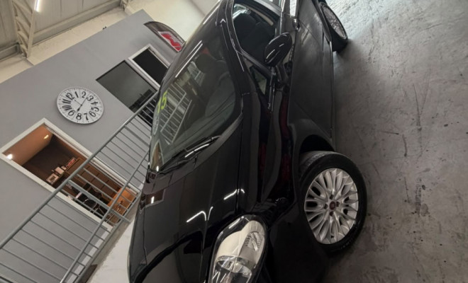 Fiat Punto ESSENCE 1.6 Flex 16V 5p 2015 Flex-17