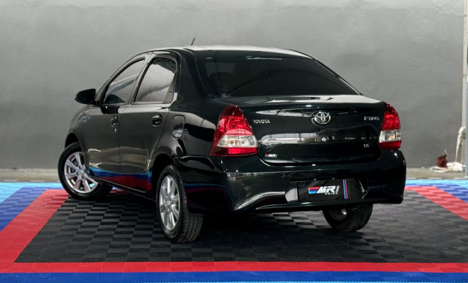 Toyota ETIOS X Plus Sedan 1.5 Flex 16V 4p Mec. 2019 Flex-1