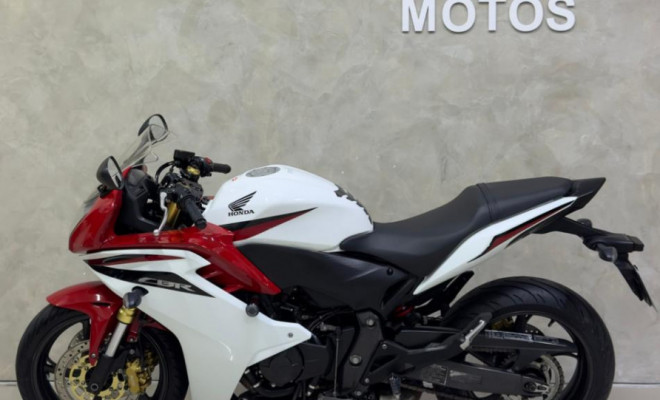 HONDA CBR 600 F 2013 Gasolina-4
