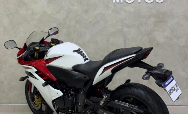 HONDA CBR 600 F 2013 Gasolina-3