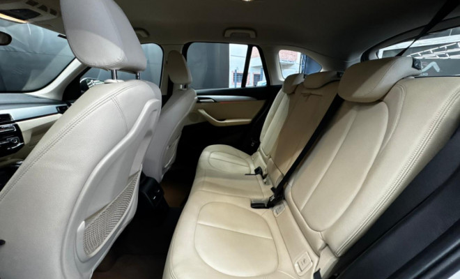 BMW X1 SDRIVE 20i 2.0/2.0 TB Acti.Flex Aut. 2017 Flex-12