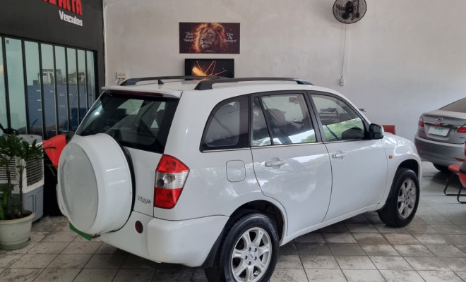 Caoa Chery/Chery Tiggo 2.0 16V Mec. 5p 2011 Gasolina-3
