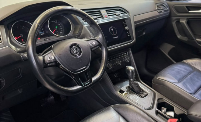 VW - VolksWagen TIGUAN Allspac Comf 250 TSI 1.4 Flex 2019 Flex-6