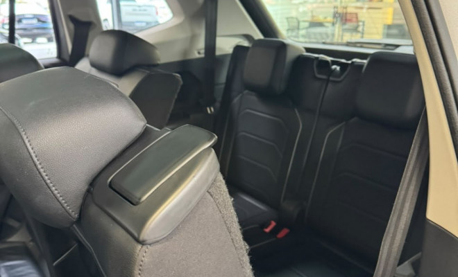 VW - VolksWagen TIGUAN Allspac Comf 250 TSI 1.4 Flex 2019 Flex-9