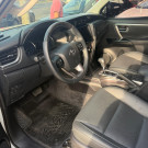 Toyota Hilux SW4 SRX Plat. 4x4 2.8 TB Die. Aut. 2024 Diesel-9