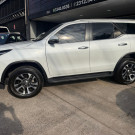 Toyota Hilux SW4 SRX Plat. 4x4 2.8 TB Die. Aut. 2024 Diesel-14
