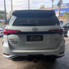 Toyota Hilux SW4 SRX Plat. 4x4 2.8 TB Die. Aut. 2024 Diesel-7