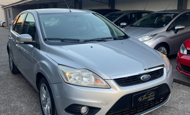 Ford Focus 1.6 16V  2012-0