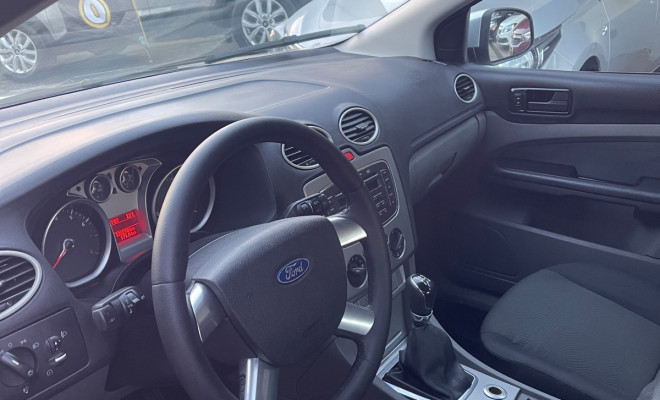 Ford Focus 1.6 16V  2012-6