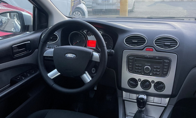 Ford Focus 1.6 16V  2012-5