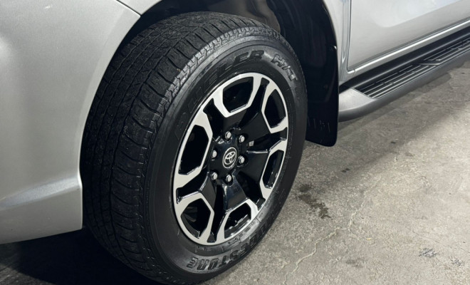 Toyota Hilux CD SRX 4x4 2.8 TDI 16V Diesel Aut. 2019 Diesel-12