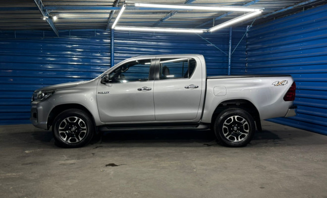 Toyota Hilux CD SRX 4x4 2.8 TDI 16V Diesel Aut. 2019 Diesel-1