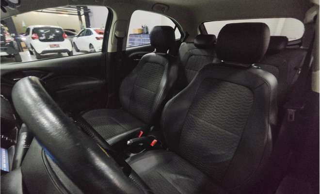 Onix LTZ 1.4 Aut. 2017 Baixa Quilometragem!-7