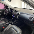 Hyundai ix35 2.0 16V 170cv 2WD/4WD Aut. 2011 Gasolina-7