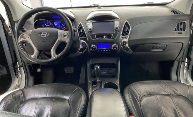Hyundai ix35 2.0 16V 170cv 2WD/4WD Aut. 2011 Gasolina-6