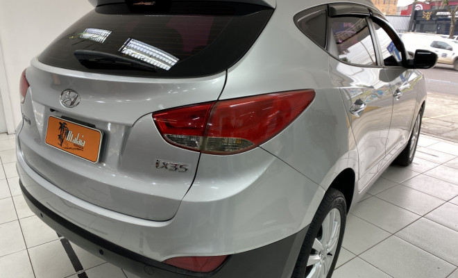 Hyundai ix35 2.0 16V 170cv 2WD/4WD Aut. 2011 Gasolina-4