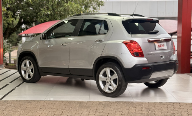 GM - Chevrolet TRACKER LTZ 1.8 16V Flex 4x2 Aut. 2015 Flex-4