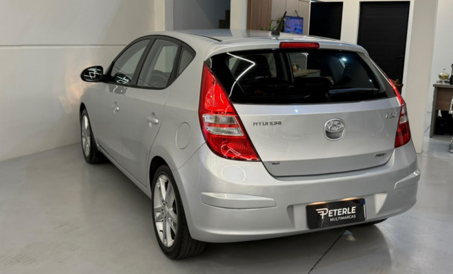Hyundai i30 2.0 16V 145cv 5p Aut. 2010 Gasolina-8