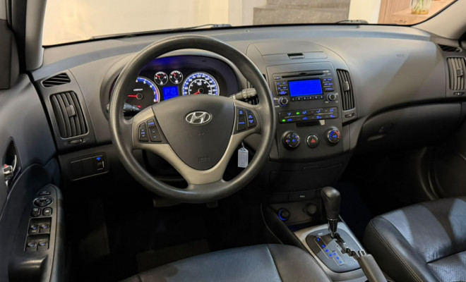 Hyundai i30 2.0 16V 145cv 5p Aut. 2010 Gasolina-6