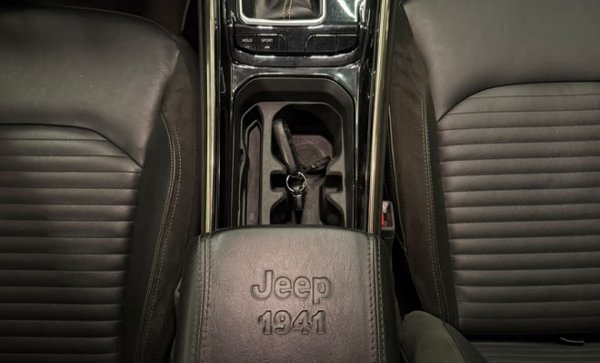 Jeep Commander Limited T270 1.3 TB Flex Aut. 2024 Flex-8