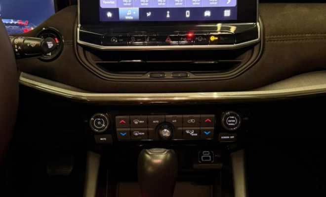 Jeep Commander Limited T270 1.3 TB Flex Aut. 2024 Flex-3