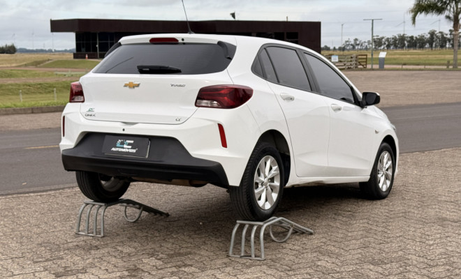 GM - Chevrolet ONIX HATCH LT 1.0 12V TB Flex 5p Mec. 2023 Flex-2
