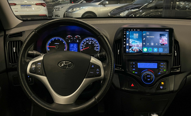 Hyundai i30 2.0 16V 145cv 5p Aut. 2011 Gasolina-3