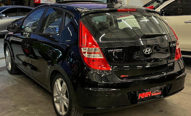 Hyundai i30 2.0 16V 145cv 5p Aut. 2011 Gasolina-2