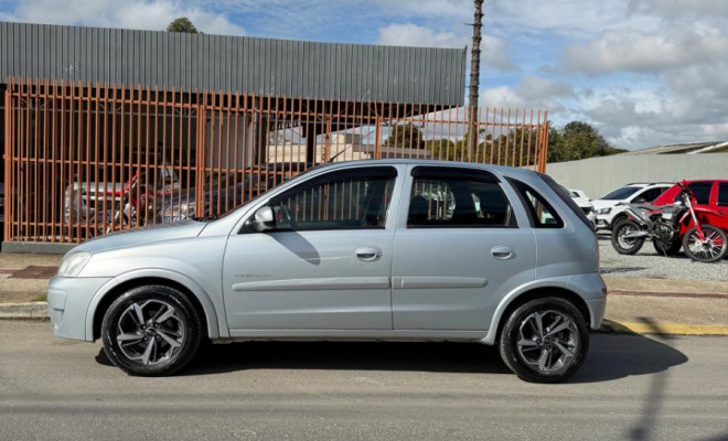 GM - Chevrolet Corsa Hat. Premium 1.4 8V ECONOFLEX 5p 2010 Flex-4
