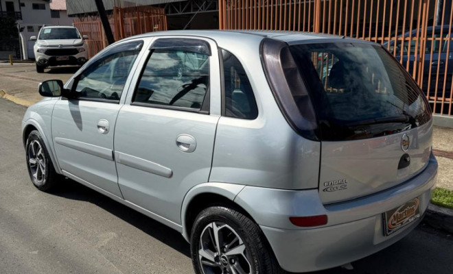 GM - Chevrolet Corsa Hat. Premium 1.4 8V ECONOFLEX 5p 2010 Flex-5