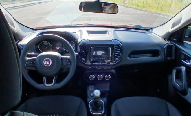 Fiat Toro Freedom 2.0 16V 4x2 TB Diesel Mec. 2017 Diesel-1
