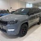 Jeep Commander Black Hurricane 2.0 4x4 TB Aut 2025 Gasolina-2
