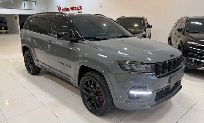 Jeep Commander Black Hurricane 2.0 4x4 TB Aut 2025 Gasolina