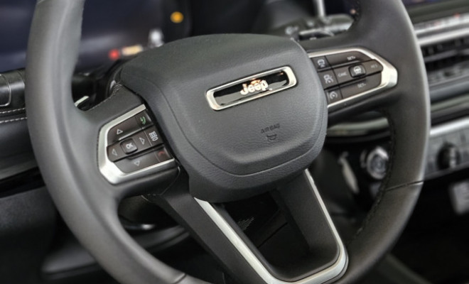Jeep COMPASS Black Hurricane 2.0 4x4 TB Aut. 2025 Gasolina-6