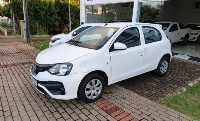 Toyota ETIOS X 1.3 Flex 16V 5p Mec. 2020 Flex-8