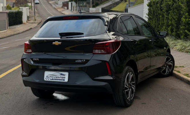 GM - Chevrolet ONIX HATCH LT 1.0 12V Flex 5p Mec. 2025 Flex-12