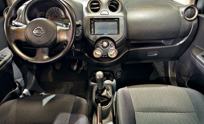 Nissan MARCH SV 1.6 16V Flex Fuel 2013 Flex-4