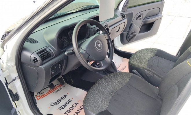 Renault Clio RL/ JP/Auth.1.0/1.0 Hi-Power 16V 5p 2014 Flex-9