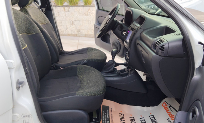 Renault Clio RL/ JP/Auth.1.0/1.0 Hi-Power 16V 5p 2014 Flex-7