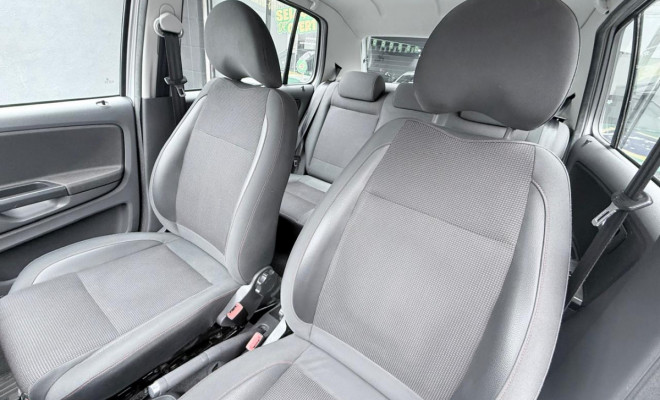VW - VolksWagen Fox PRIME/Higli. 1.6 Total Flex 8V 5p 2012 Flex-7