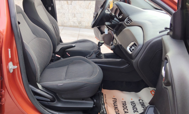 GM - Chevrolet ONIX HATCH LT 1.0 8V FlexPower 5p Mec. 2013 Flex-7